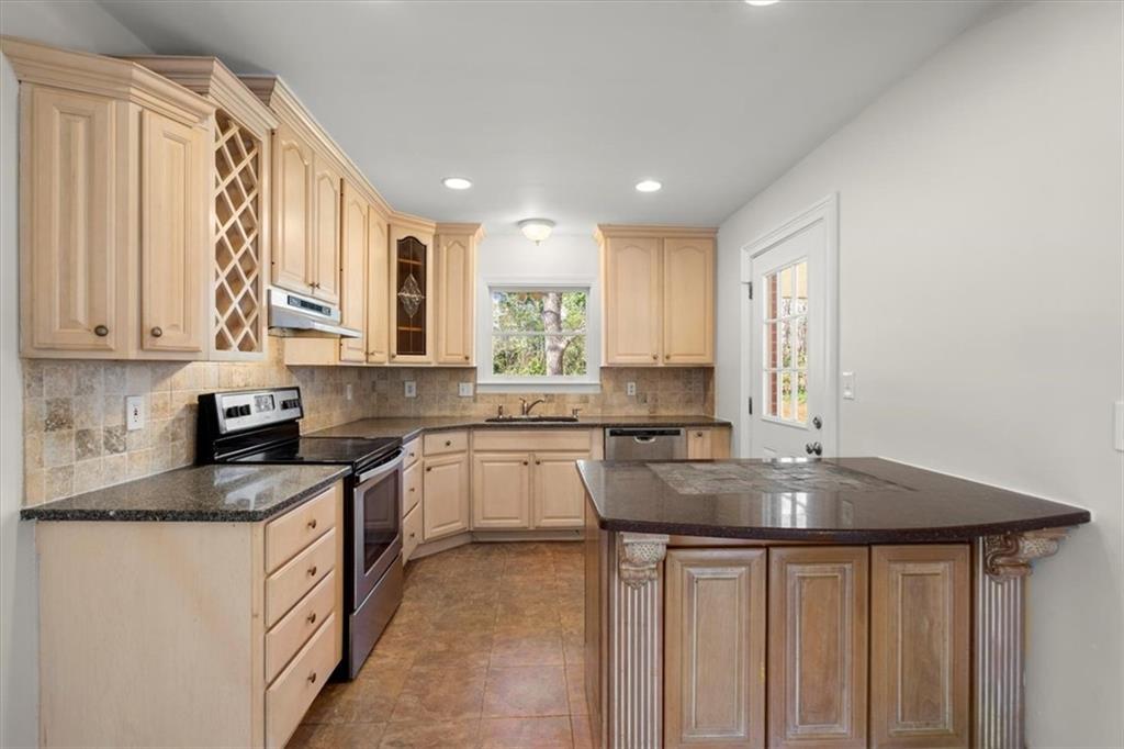 134 Herbert Drive SE