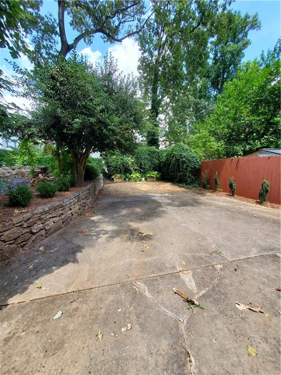 1330 Emory Road NE