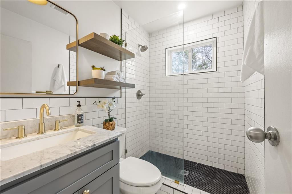 343 8th Street NE Unit E2