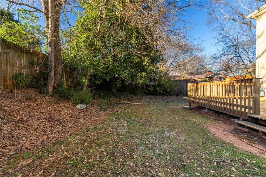 260 Shaded Oaks Lane SE