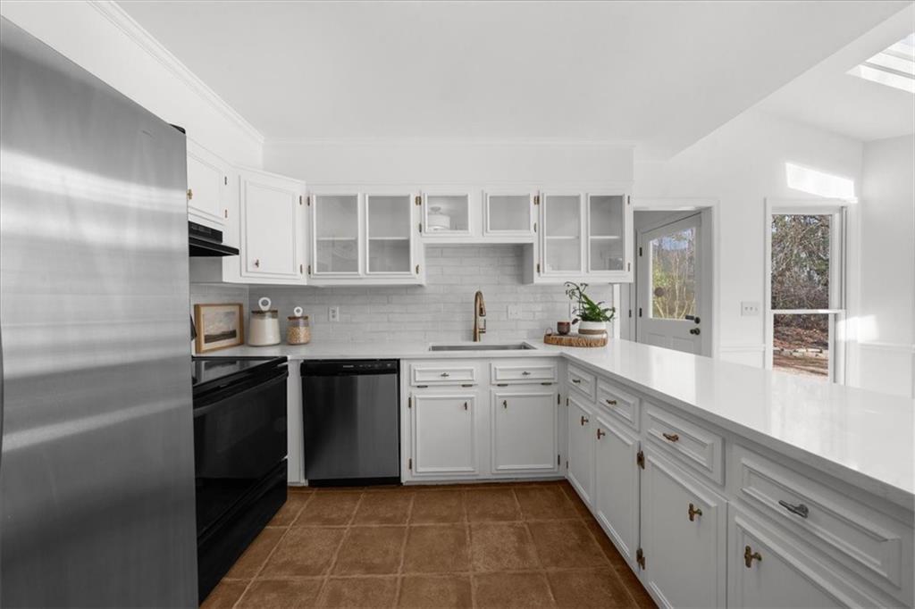 1655 Pine Ridge Circle