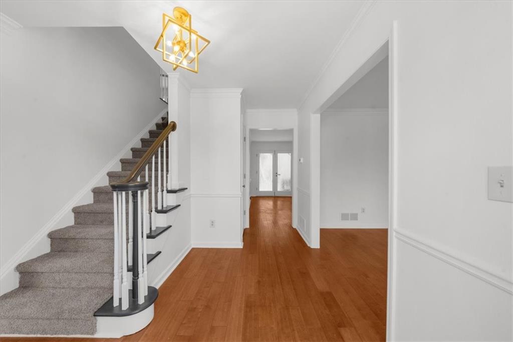 1655 Pine Ridge Circle