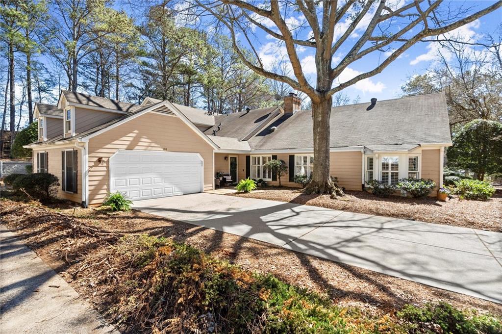 108 Great Oaks Lane