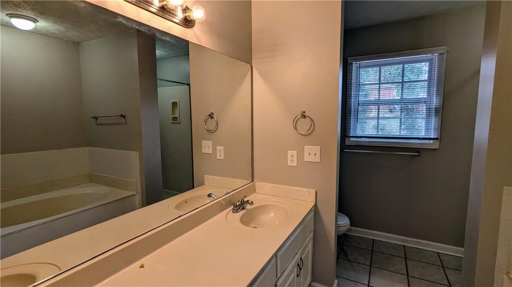 1343 Willow Trail SW