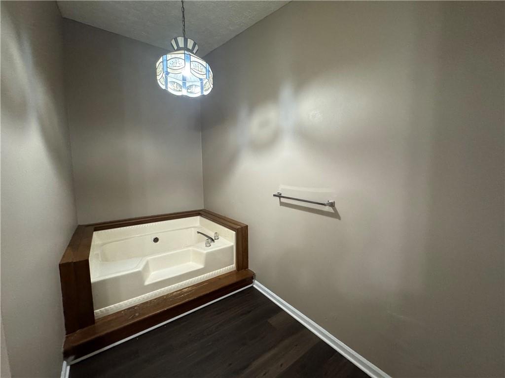 5872 Fox Run