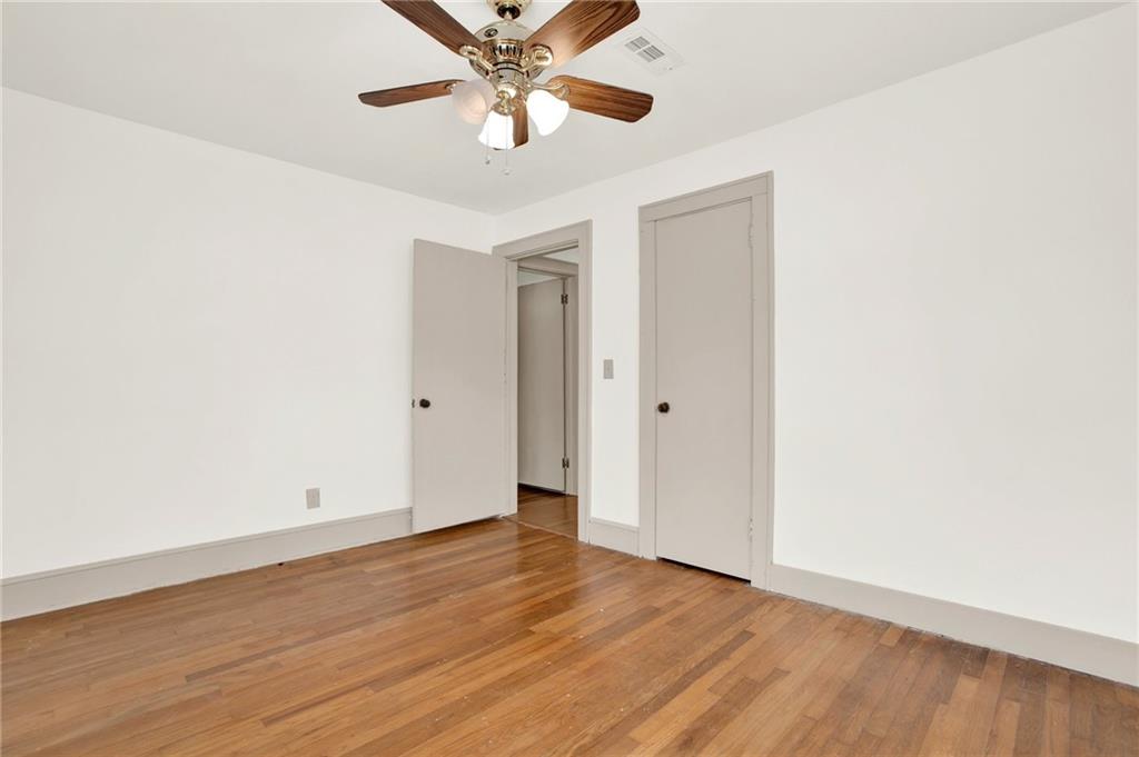 408 Robin Hood Road NE