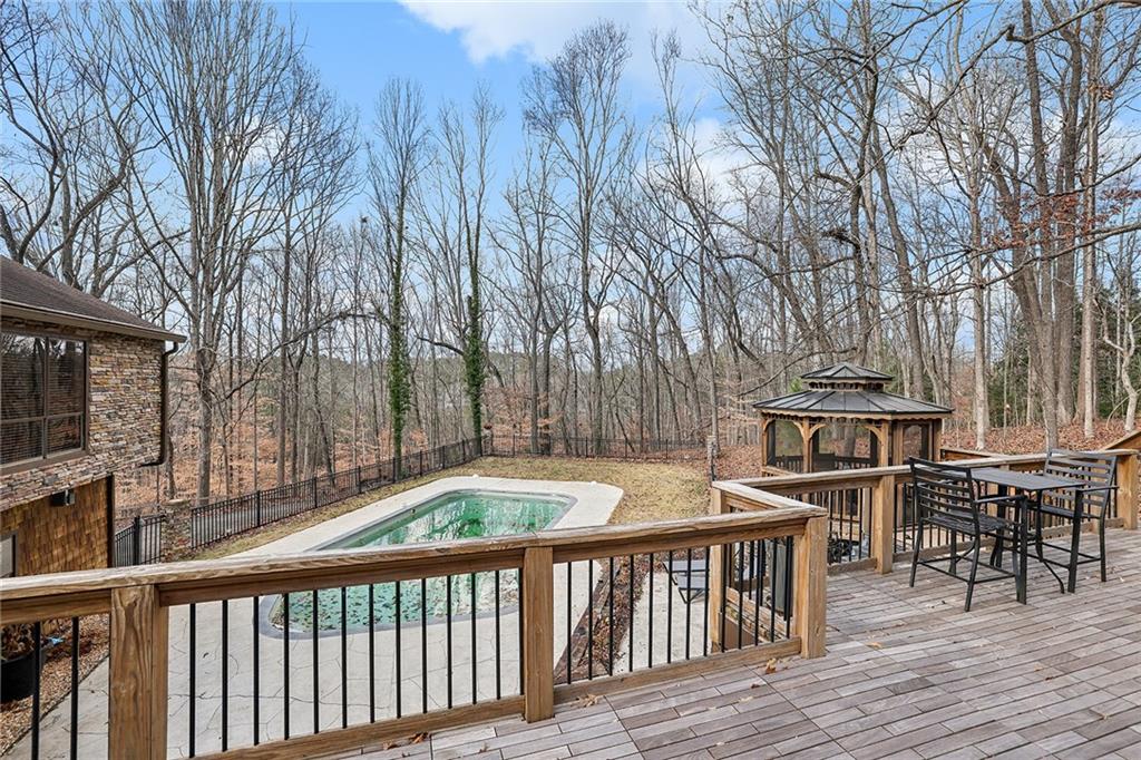 935 Pine Grove Pointe Drive