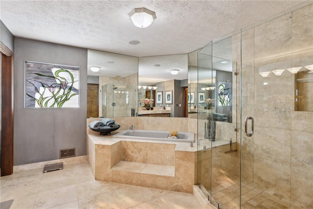 935 Pine Grove Pointe Drive