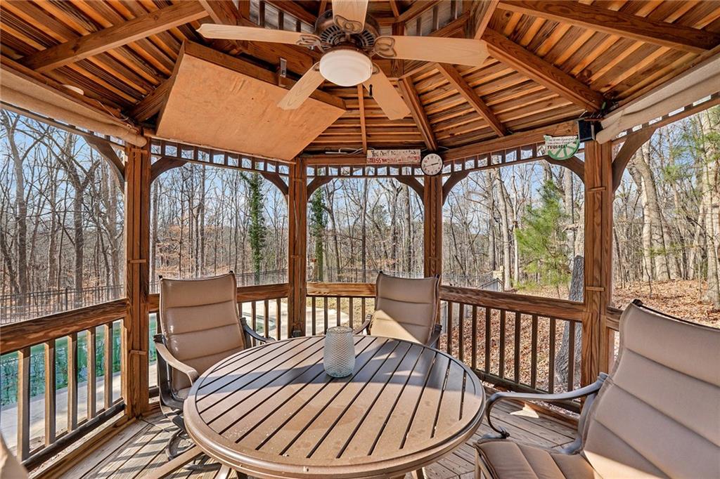 935 Pine Grove Pointe Drive