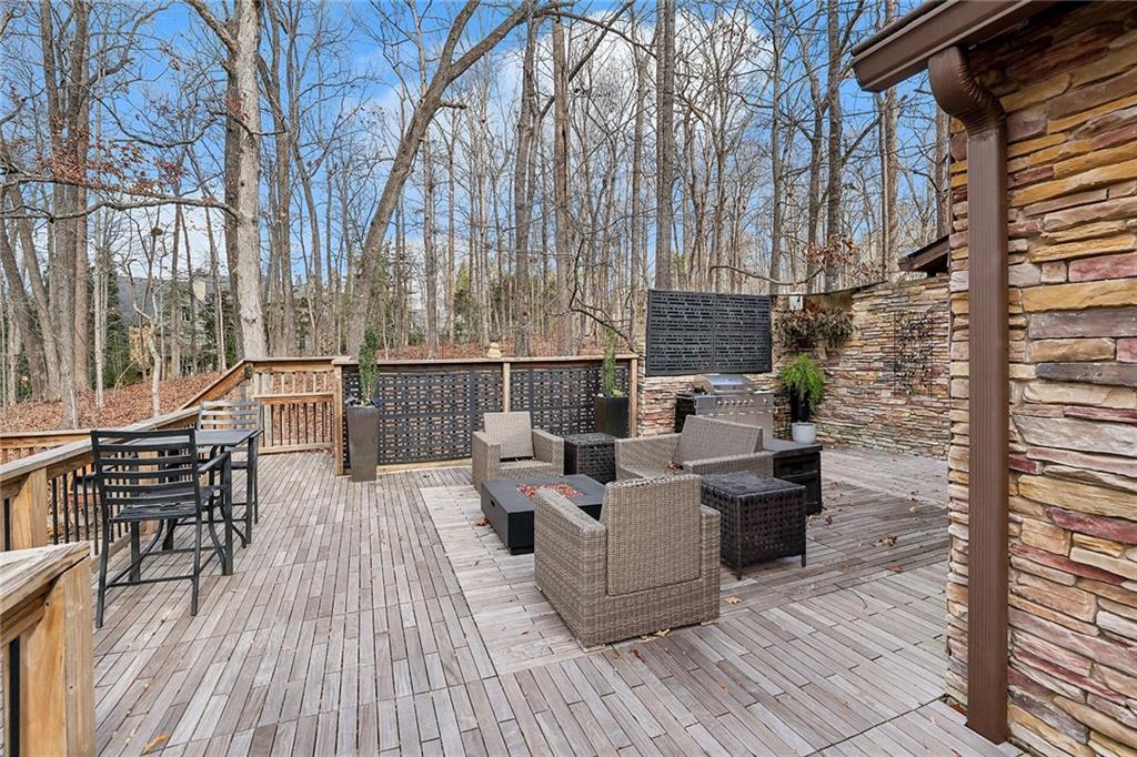 935 Pine Grove Pointe Drive