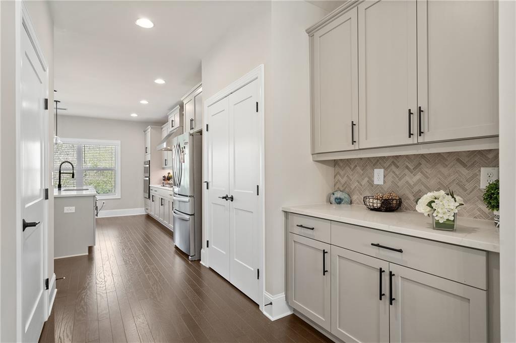 2046 Drew Drive