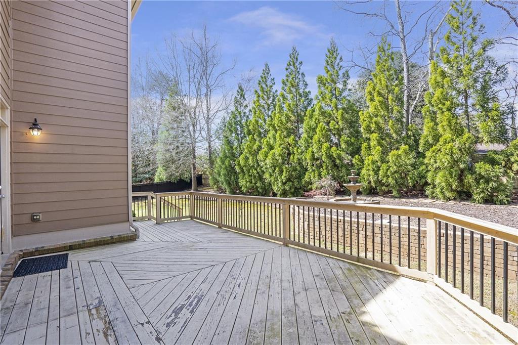 2555 Weddington Ridge NE