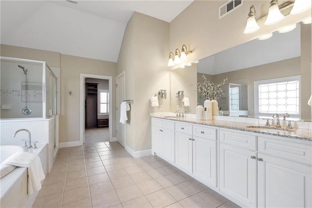 2555 Weddington Ridge NE