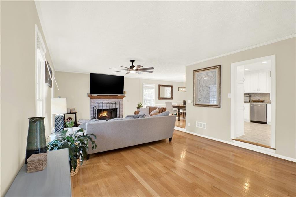 907 Missy Lane