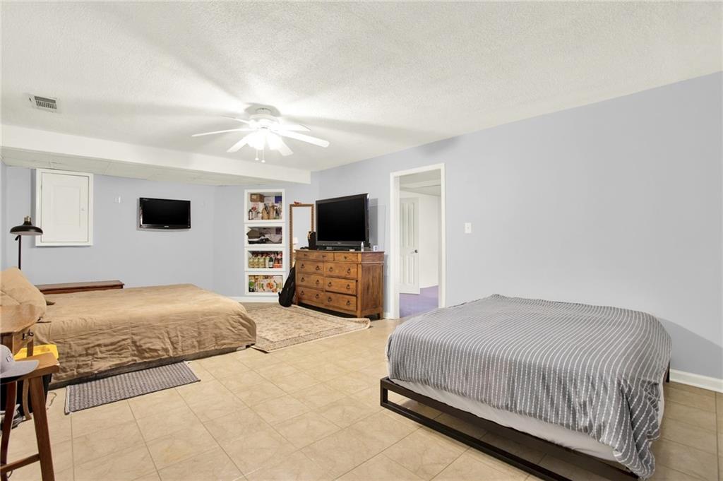 907 Missy Lane