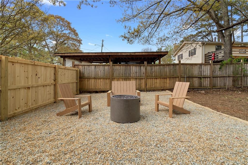 1958 Calvary Hill Court SW