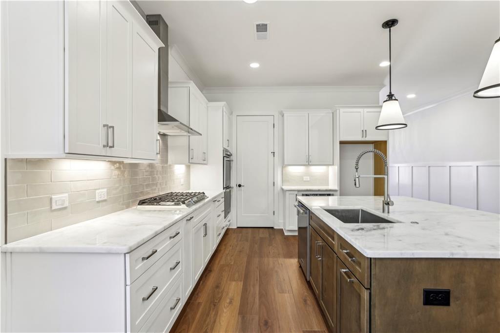 67 Knollwood Court