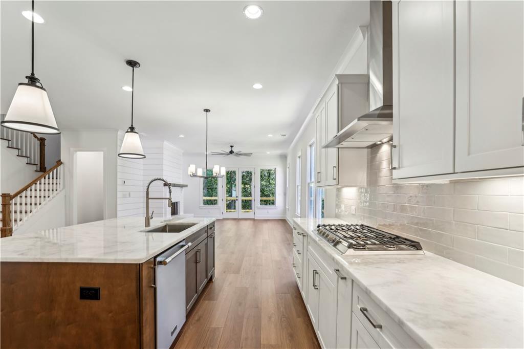 67 Knollwood Court