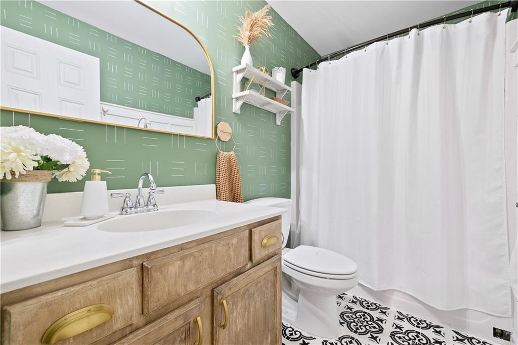 3065 Windcrest Court