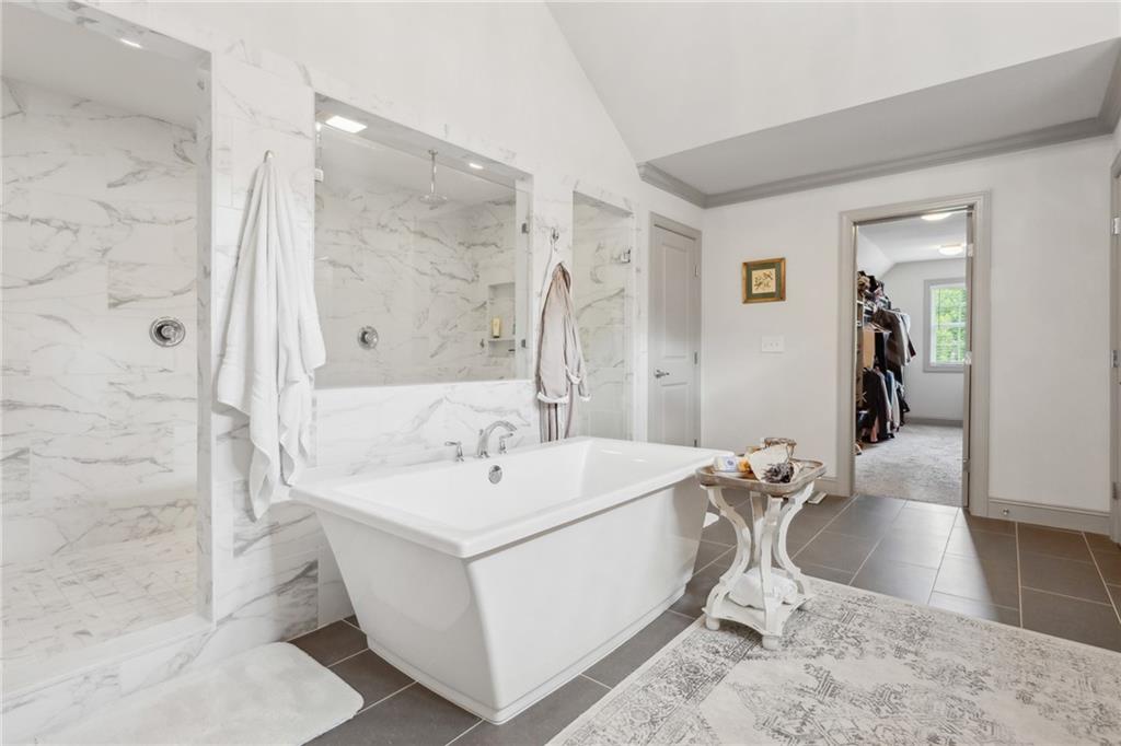 110 White Oak Trail
