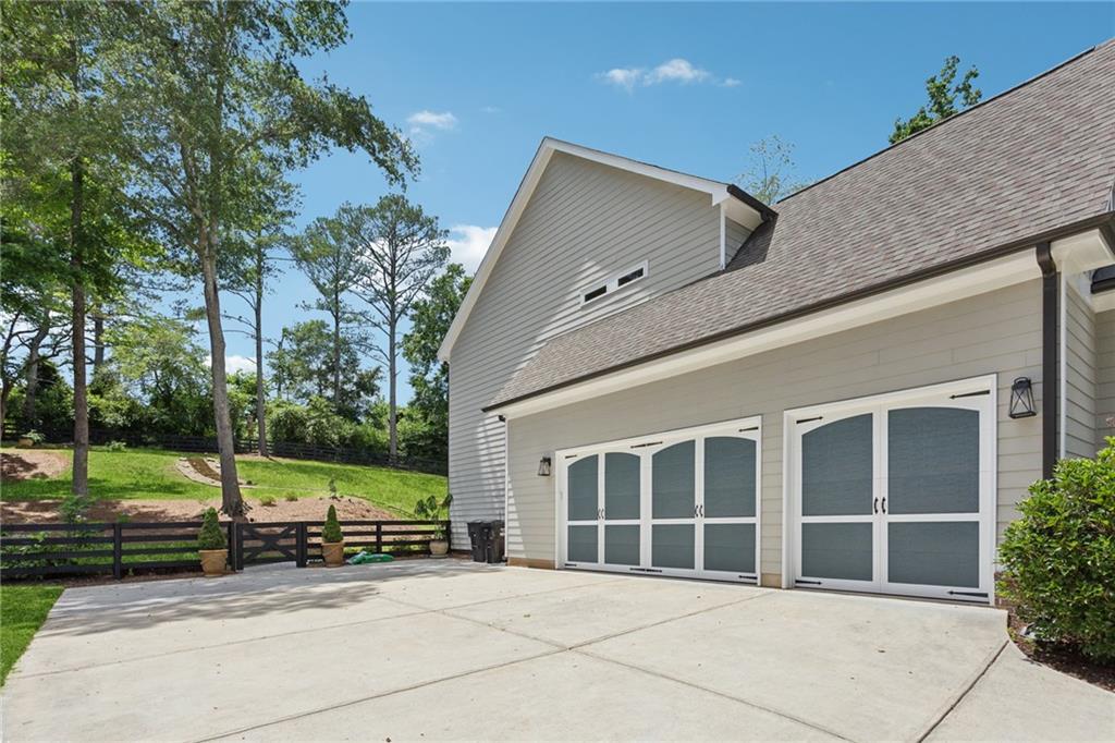 110 White Oak Trail