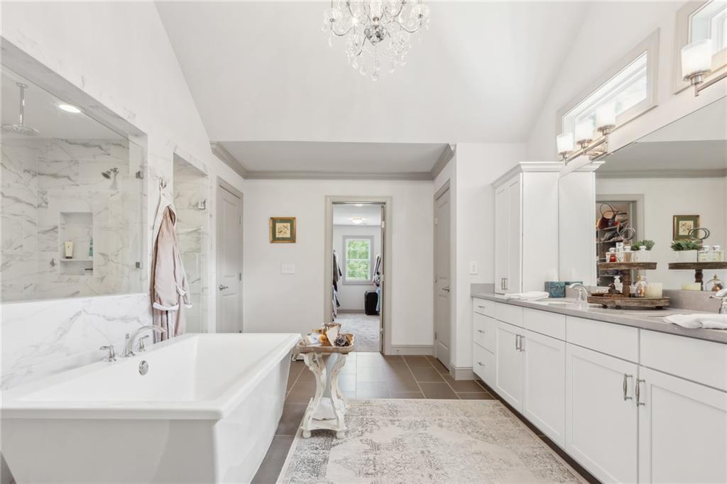 110 White Oak Trail