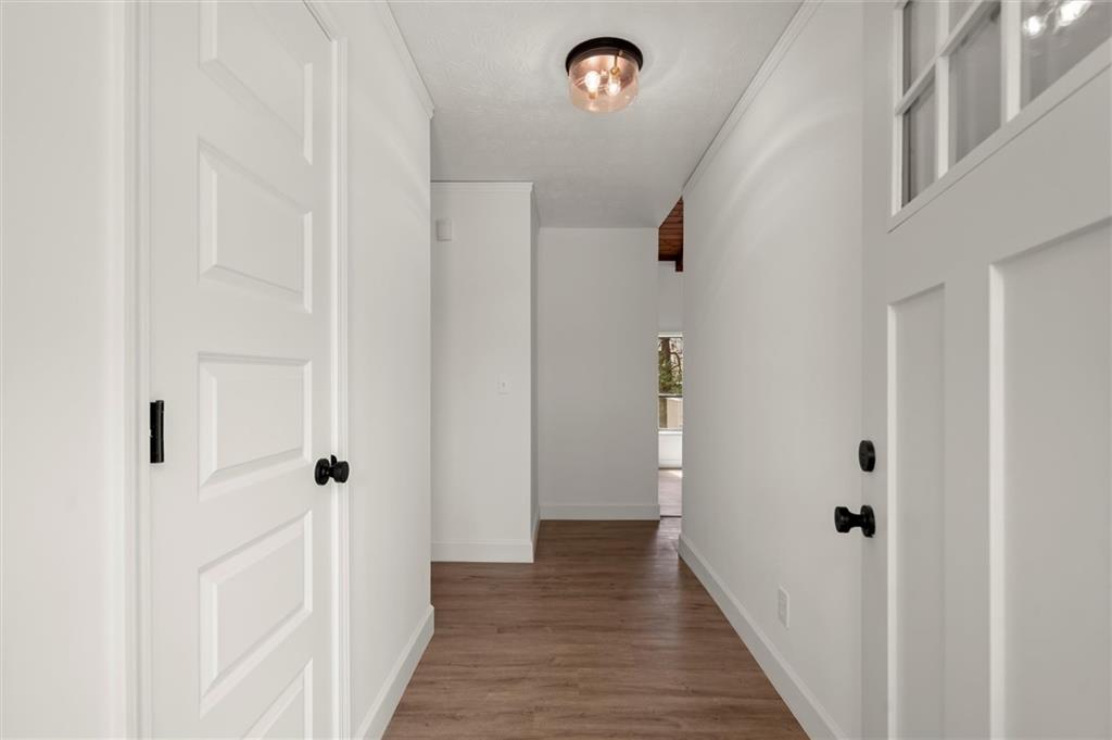 3510 Holliglen Drive
