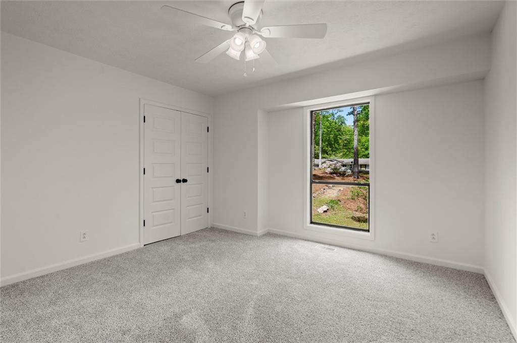 3510 Holliglen Drive