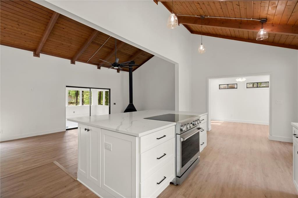 3510 Holliglen Drive
