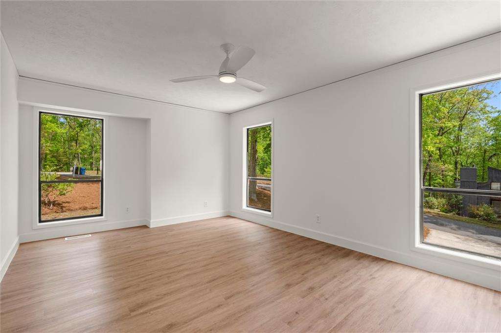 3510 Holliglen Drive