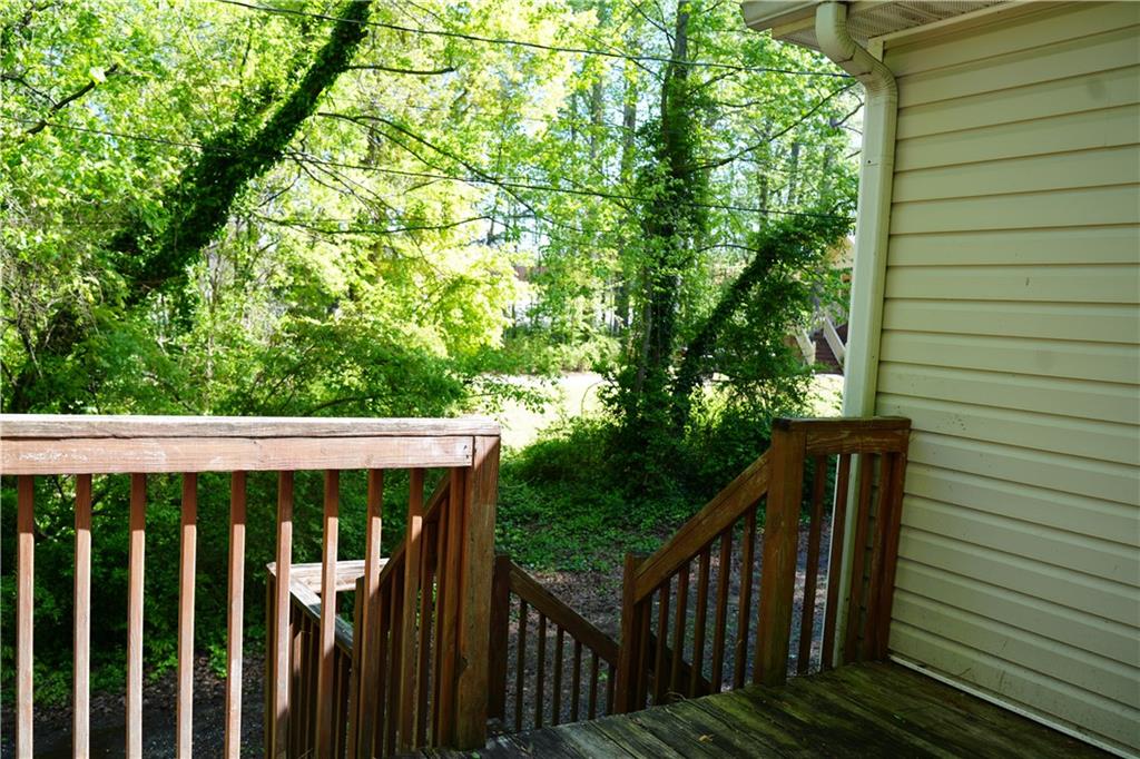 6086 Woodstock Road