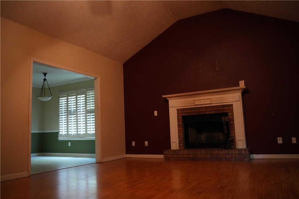 6086 Woodstock Road
