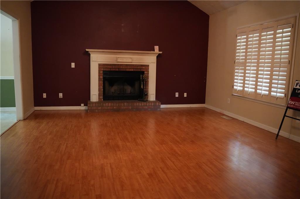 6086 Woodstock Road
