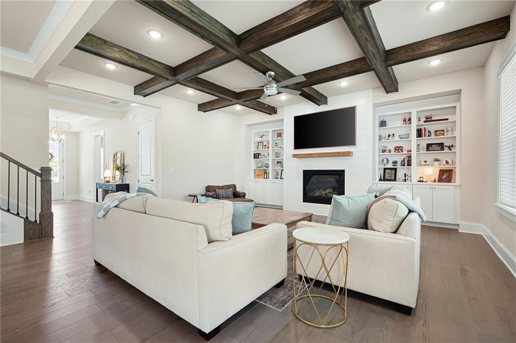 5041 Canopy Drive