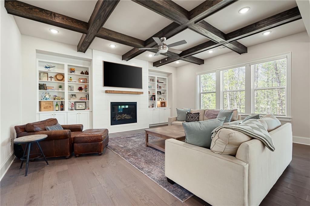 5041 Canopy Drive