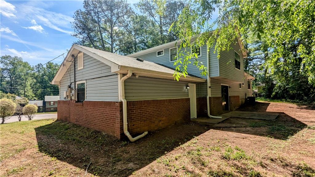 4402 Sebring Walk