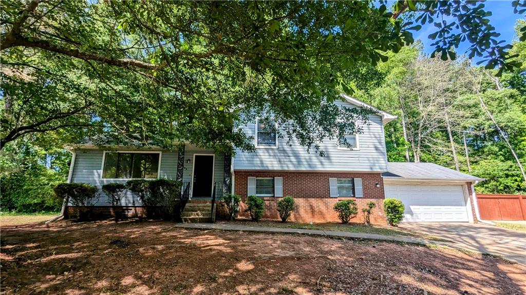 4402 Sebring Walk