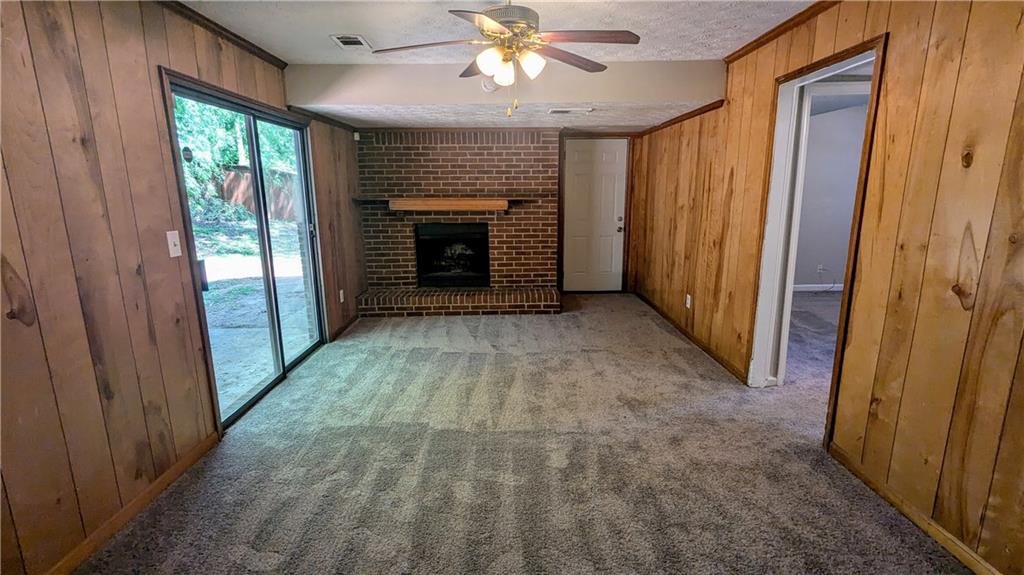 4402 Sebring Walk
