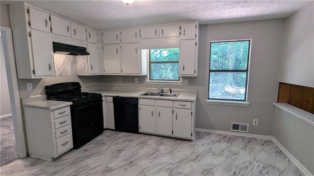 4402 Sebring Walk