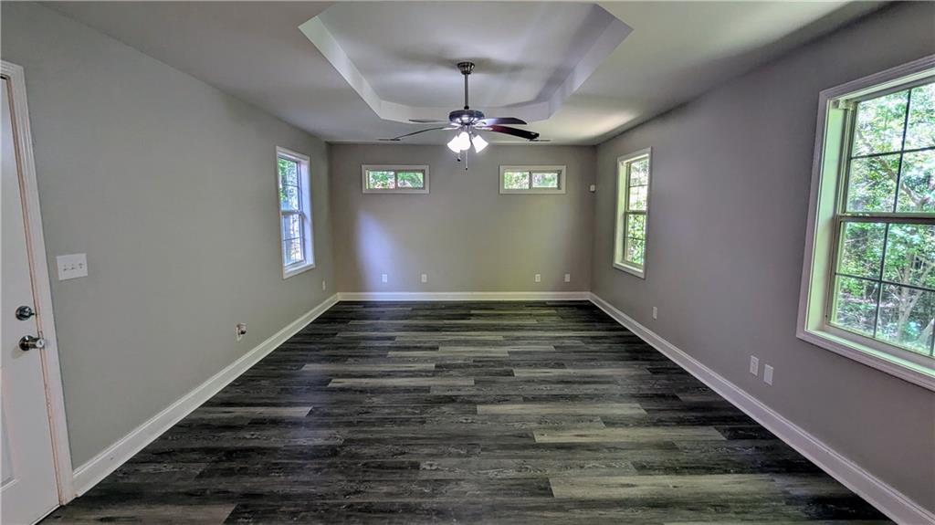 685 Greenhedge Drive