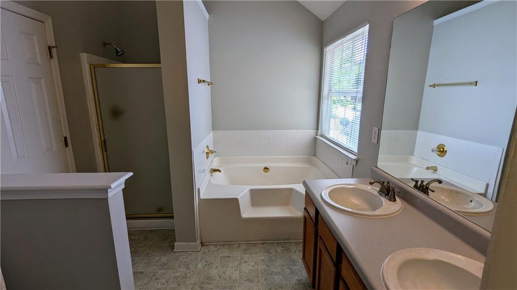1780 Spring Hill Cove