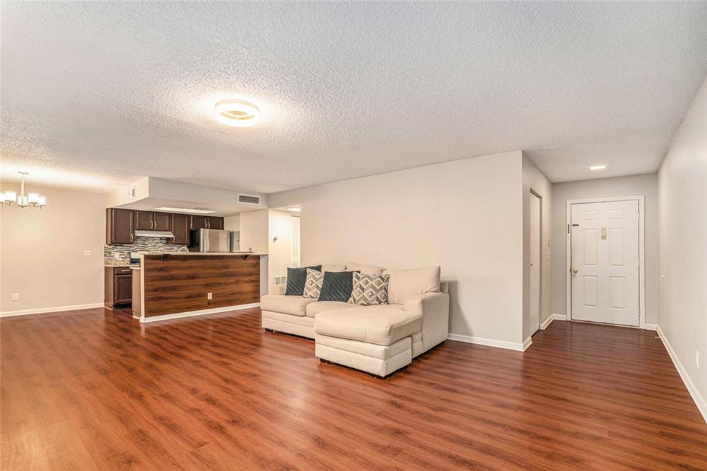 3053 Westwood Way Unit 7