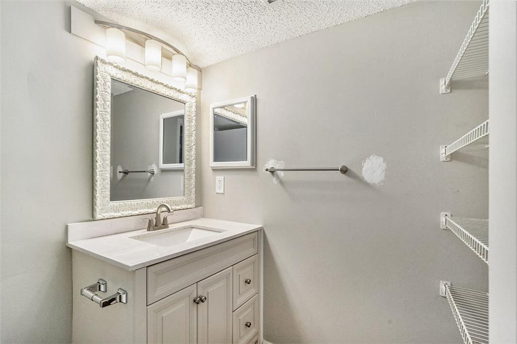 3053 Westwood Way Unit 7