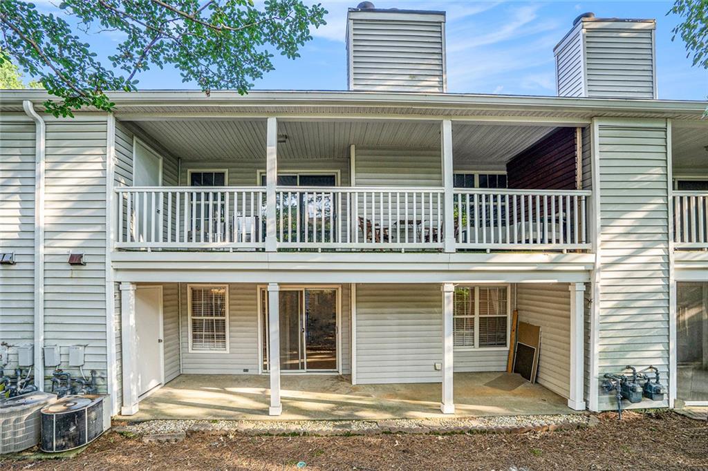 3053 Westwood Way Unit 7
