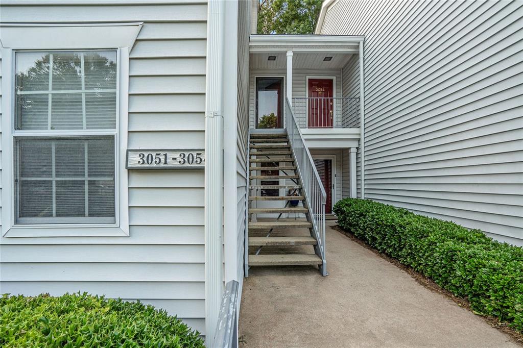 3053 Westwood Way Unit 7