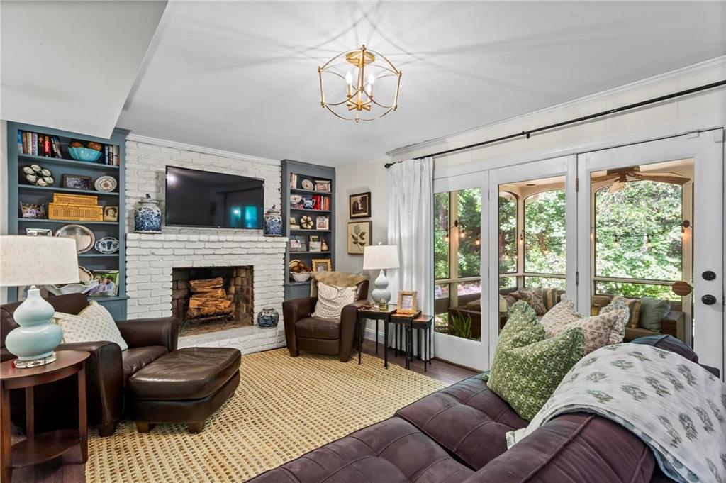 1518 Rochelle Drive
