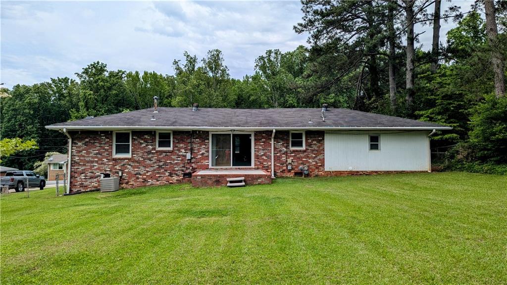 1091 Luther Drive SW