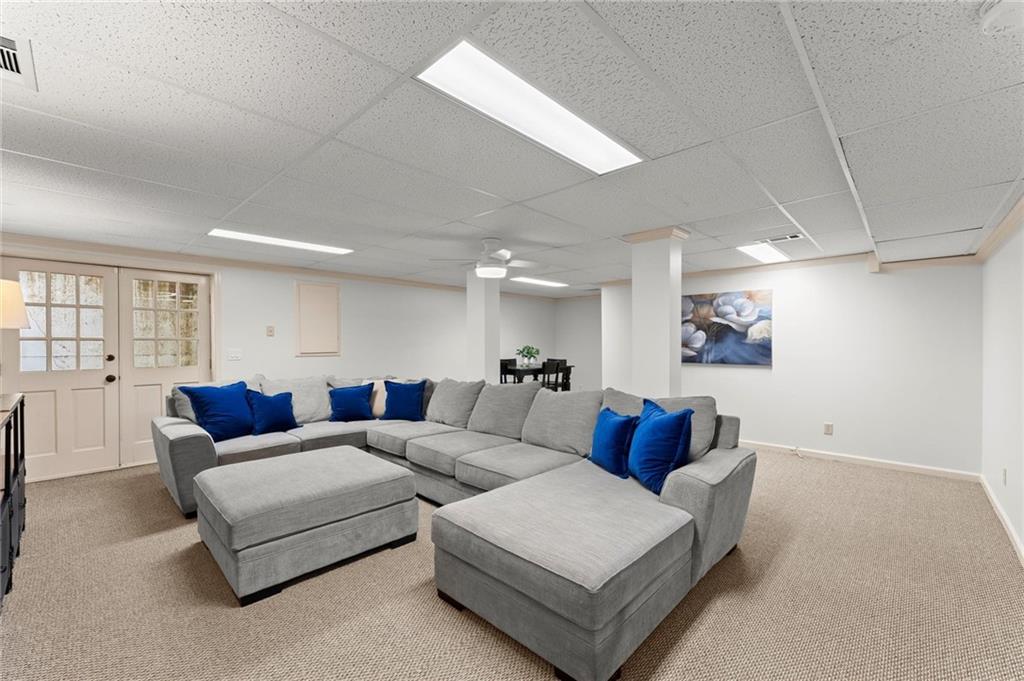 4433 Windsor Oaks Circle