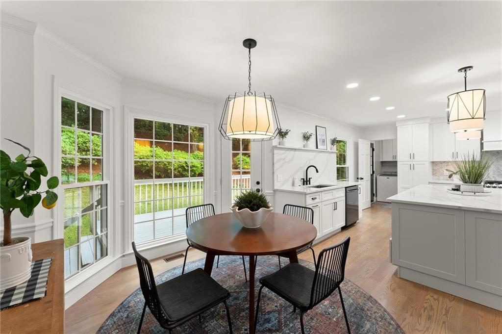4433 Windsor Oaks Circle