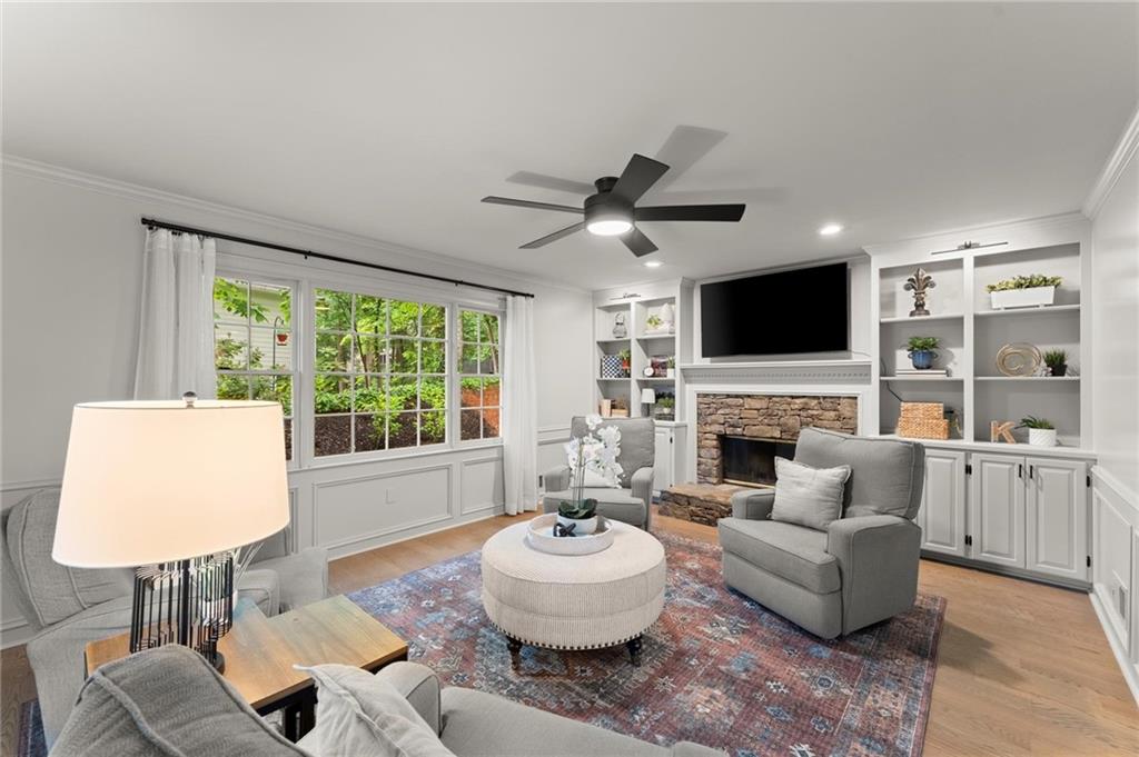 4433 Windsor Oaks Circle